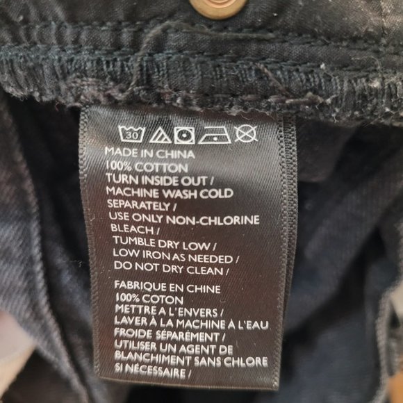 Urban Outfitters Black Girlfriend High rise Jean shorts - Picture 2 of 4